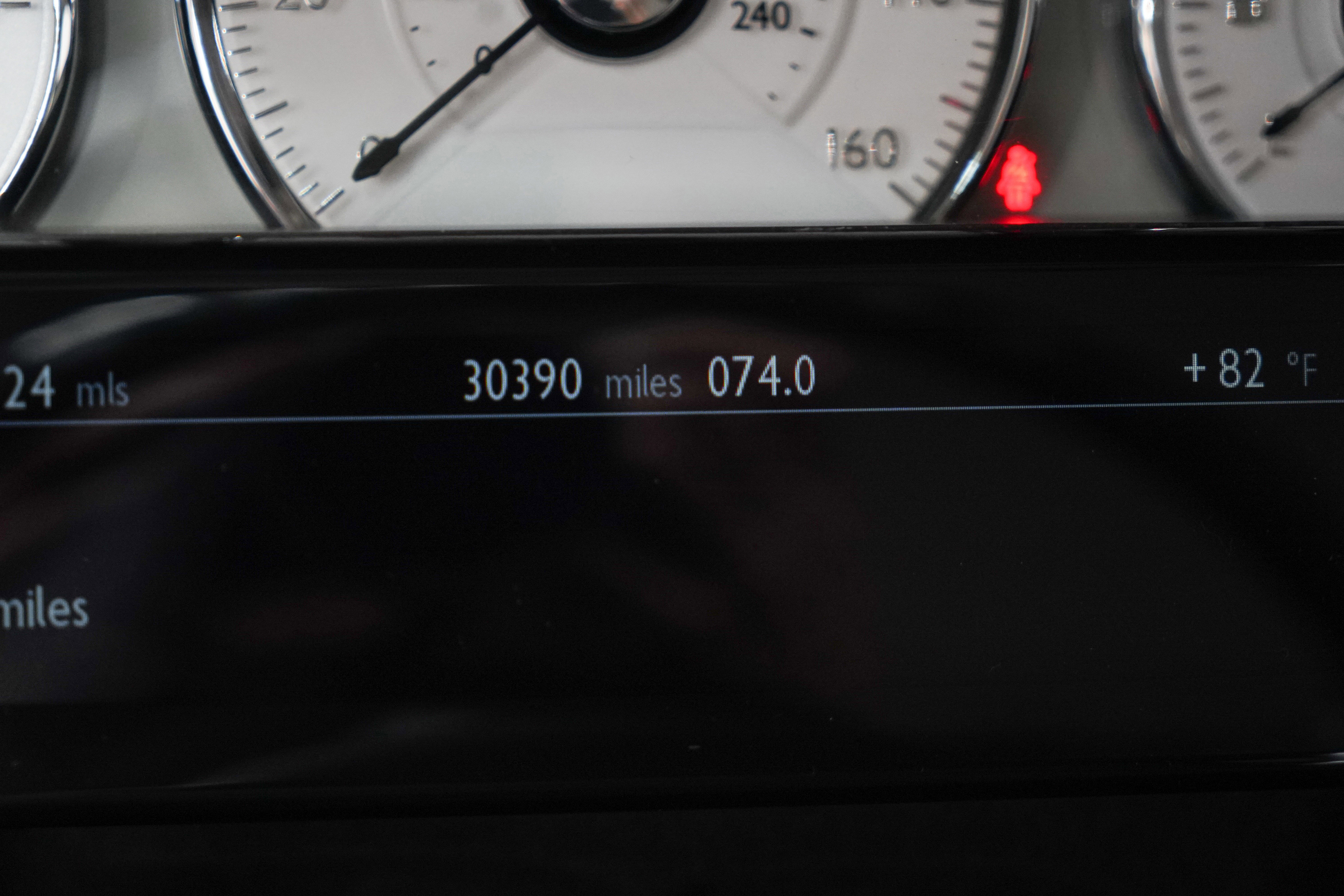 Used 2015 Rolls-Royce Ghost RWD image 39