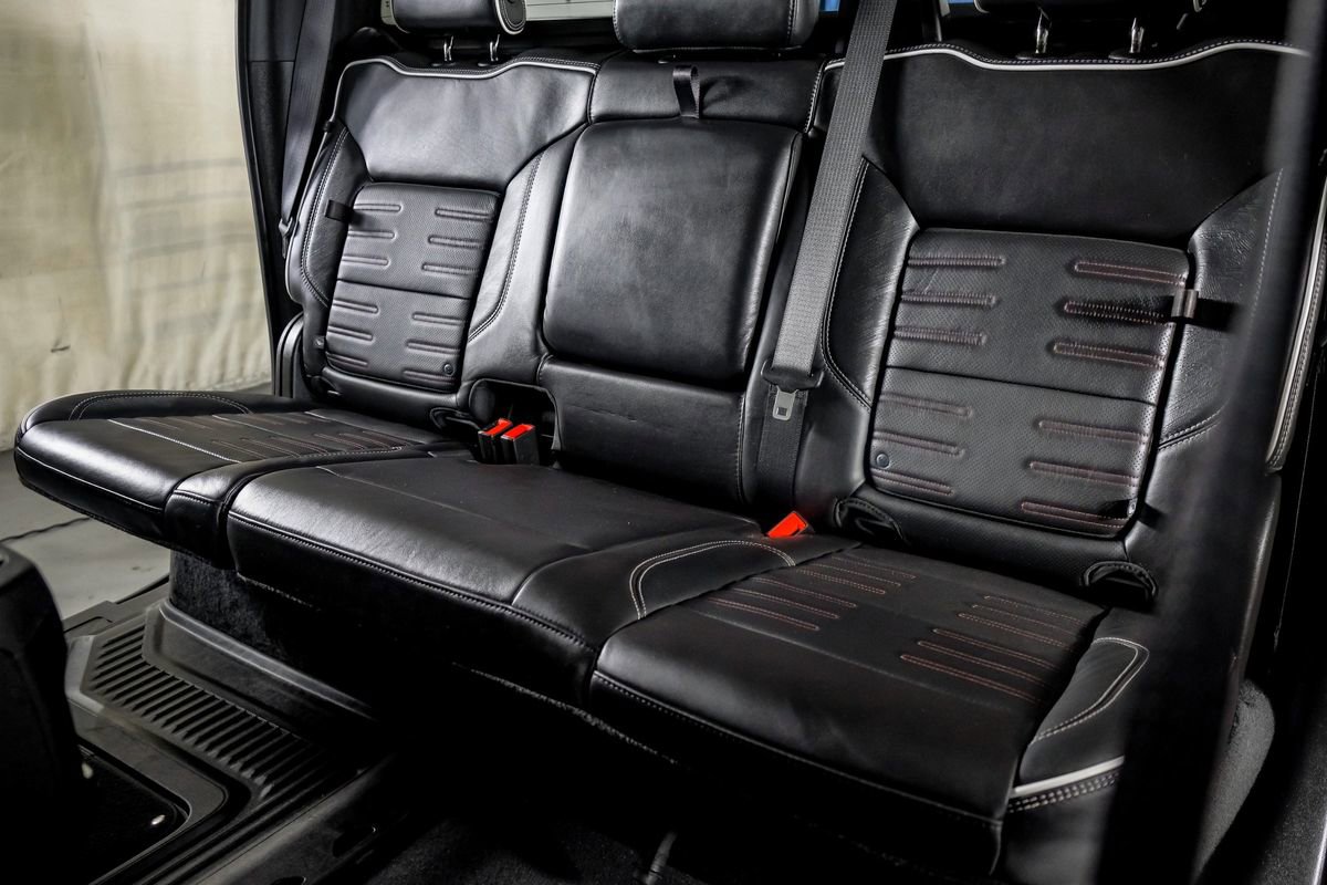 Used 2024 GMC Sierra 2500 AT4X image 32