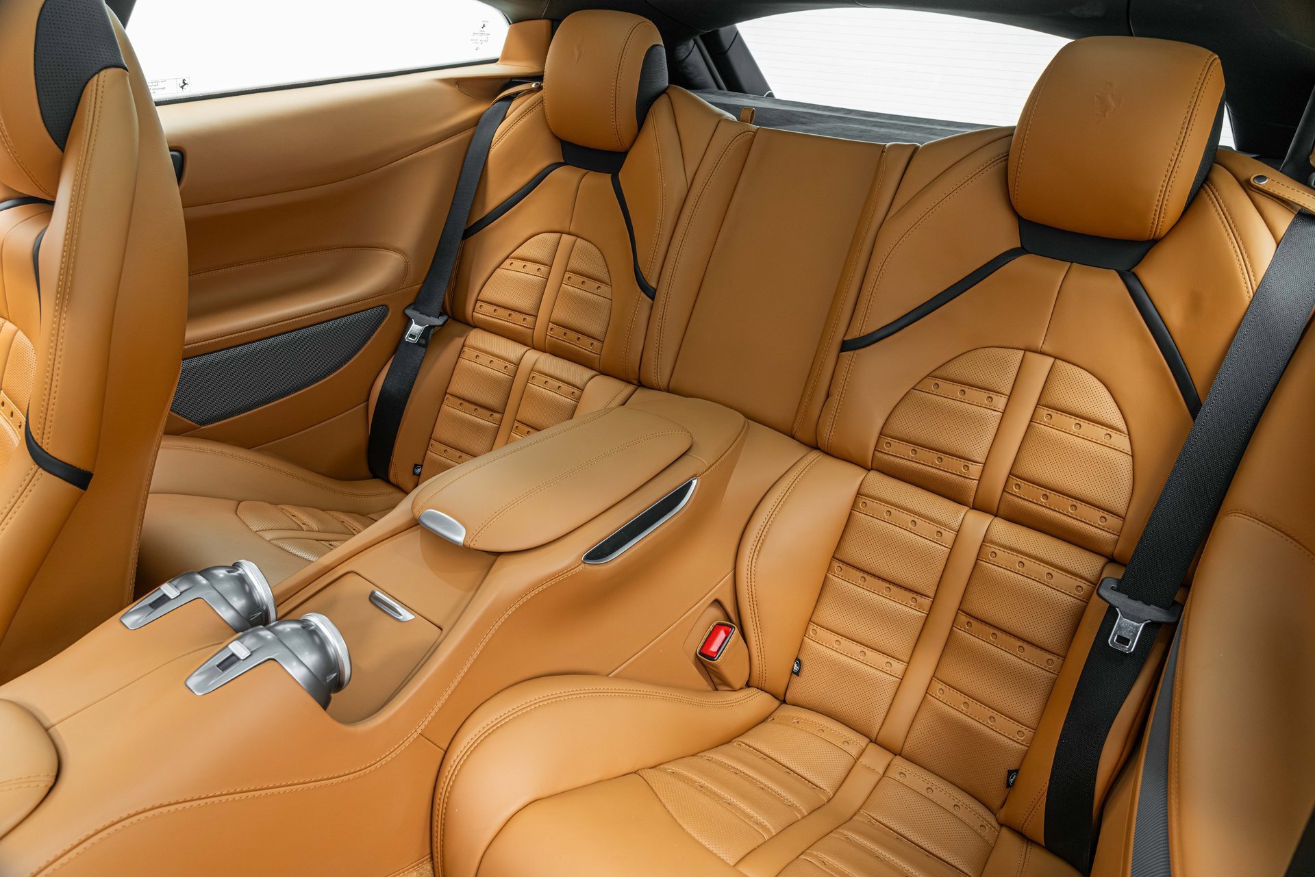 Certified 2019 Ferrari GTC4Lusso V12 image 38