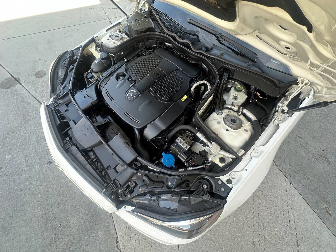 Used 2014 Mercedes-Benz E 350 4MATIC Sedan image 34