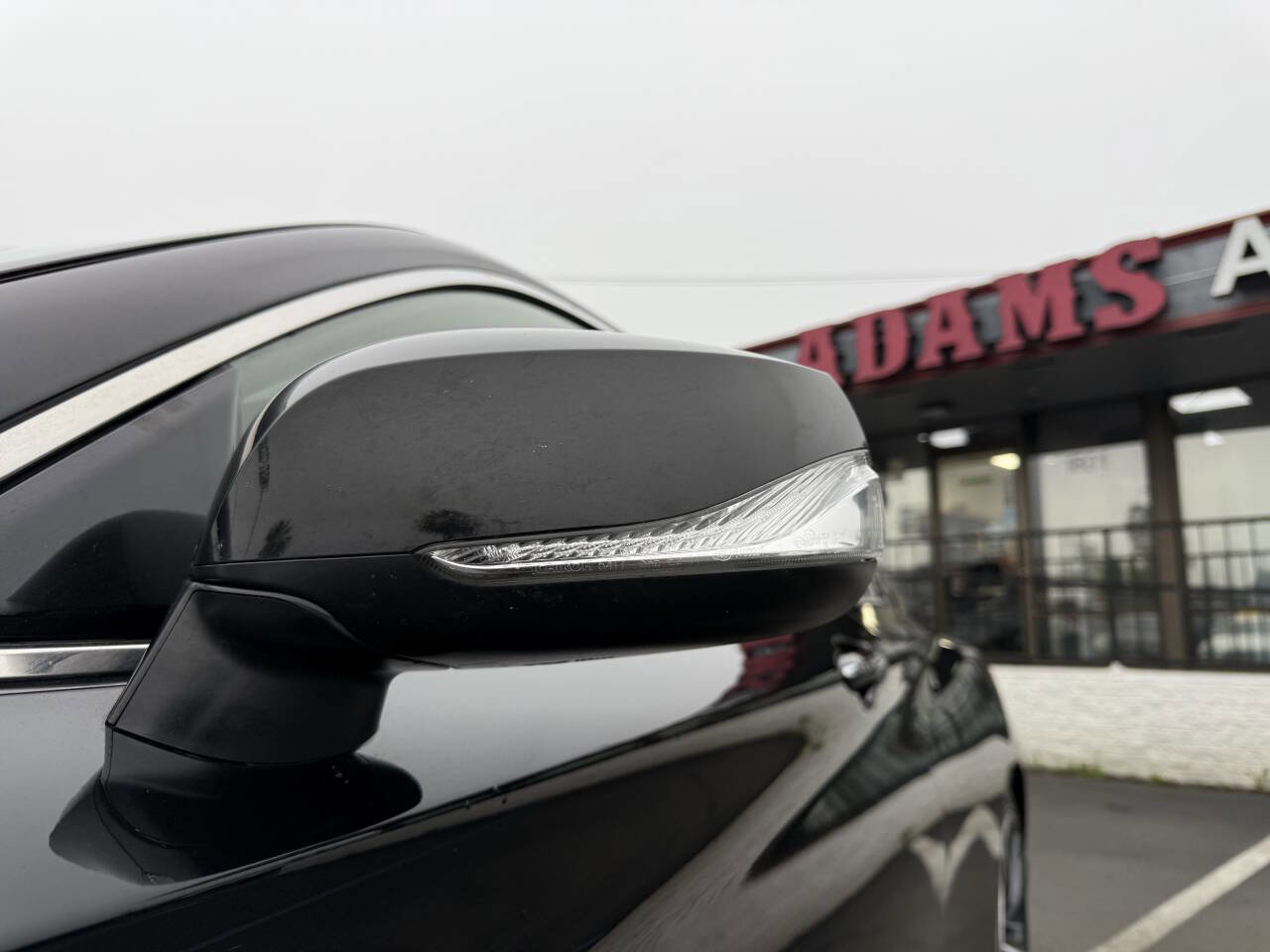 Used 2017 INFINITI Q60 3.0t RWD image 25