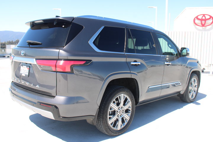 Certified 2024 Toyota Sequoia Capstone AWD/4WD image 3