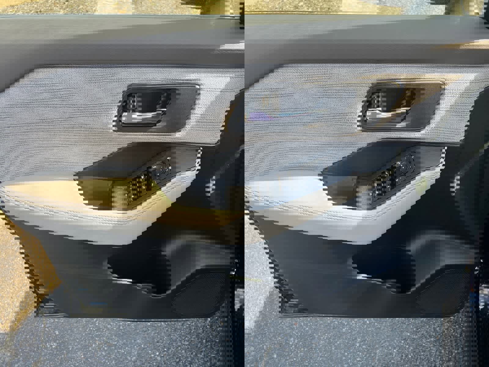 Certified 2023 Nissan Rogue SV image 19