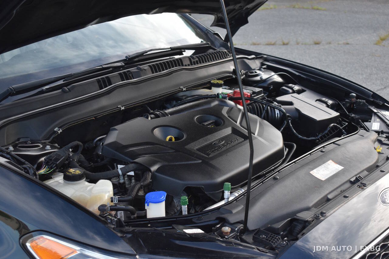 Used 2017 Ford Fusion Platinum FWD image 34
