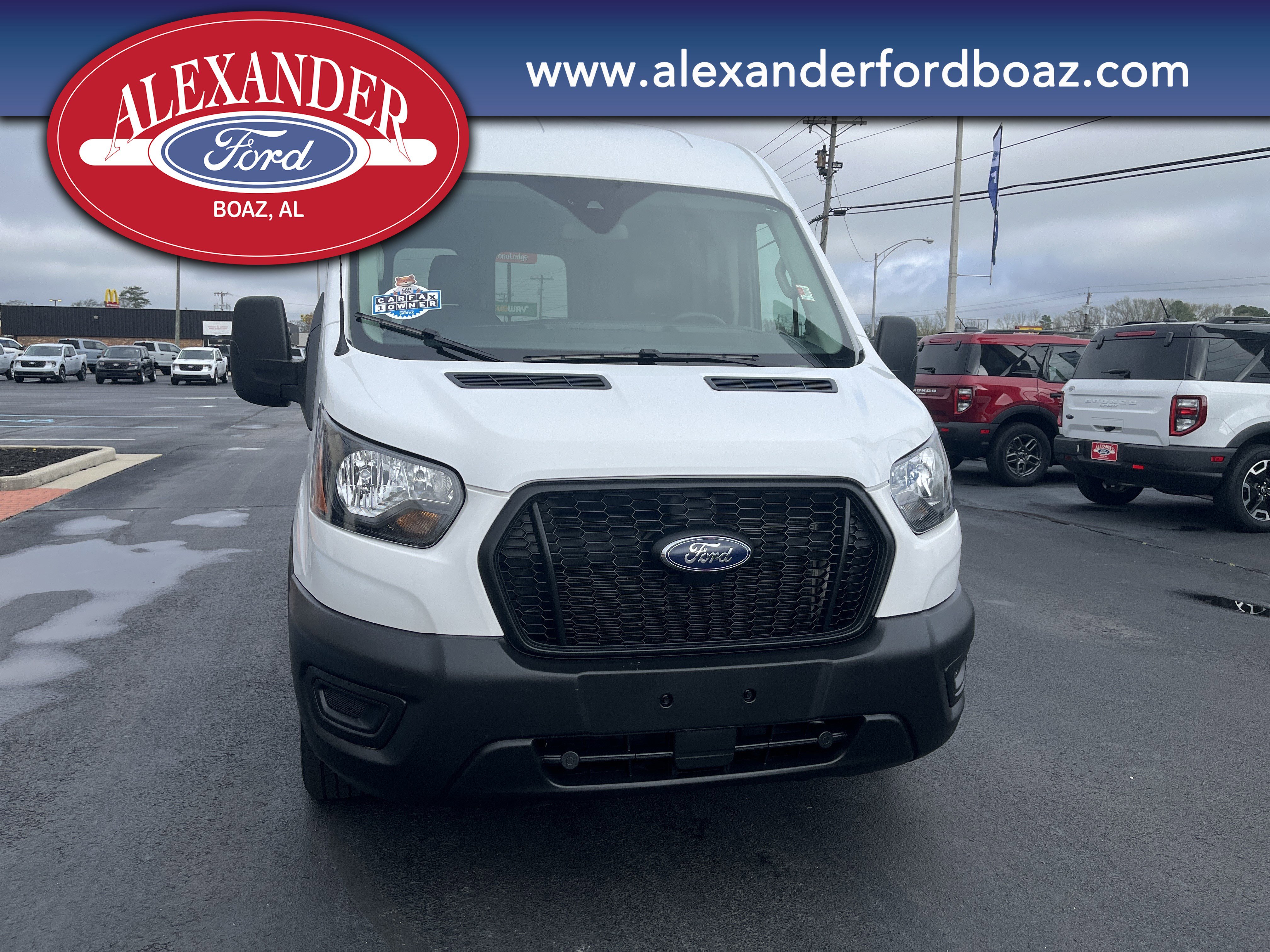 Used 2024 Ford Transit 250 148 Medium Roof RWD image 5