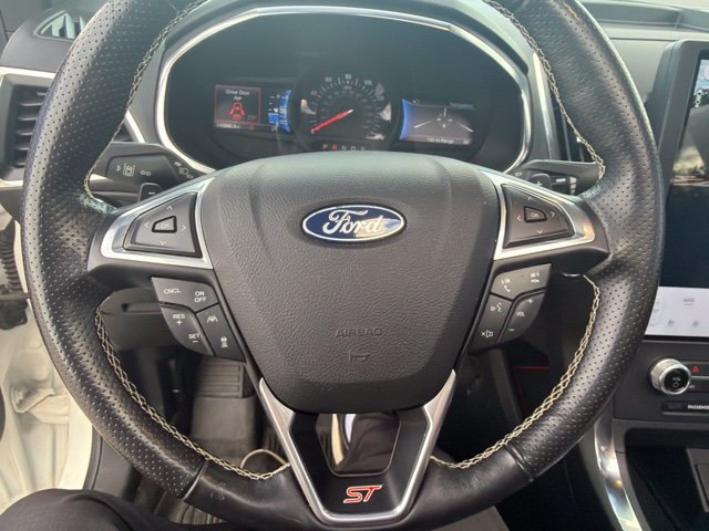 Used 2021 Ford Edge ST w/ Equipment Group 401A AWD/4WD image 16