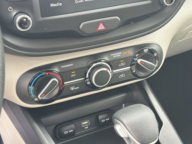 Certified 2025 Kia Soul LX w/ LX Technology Package image 23