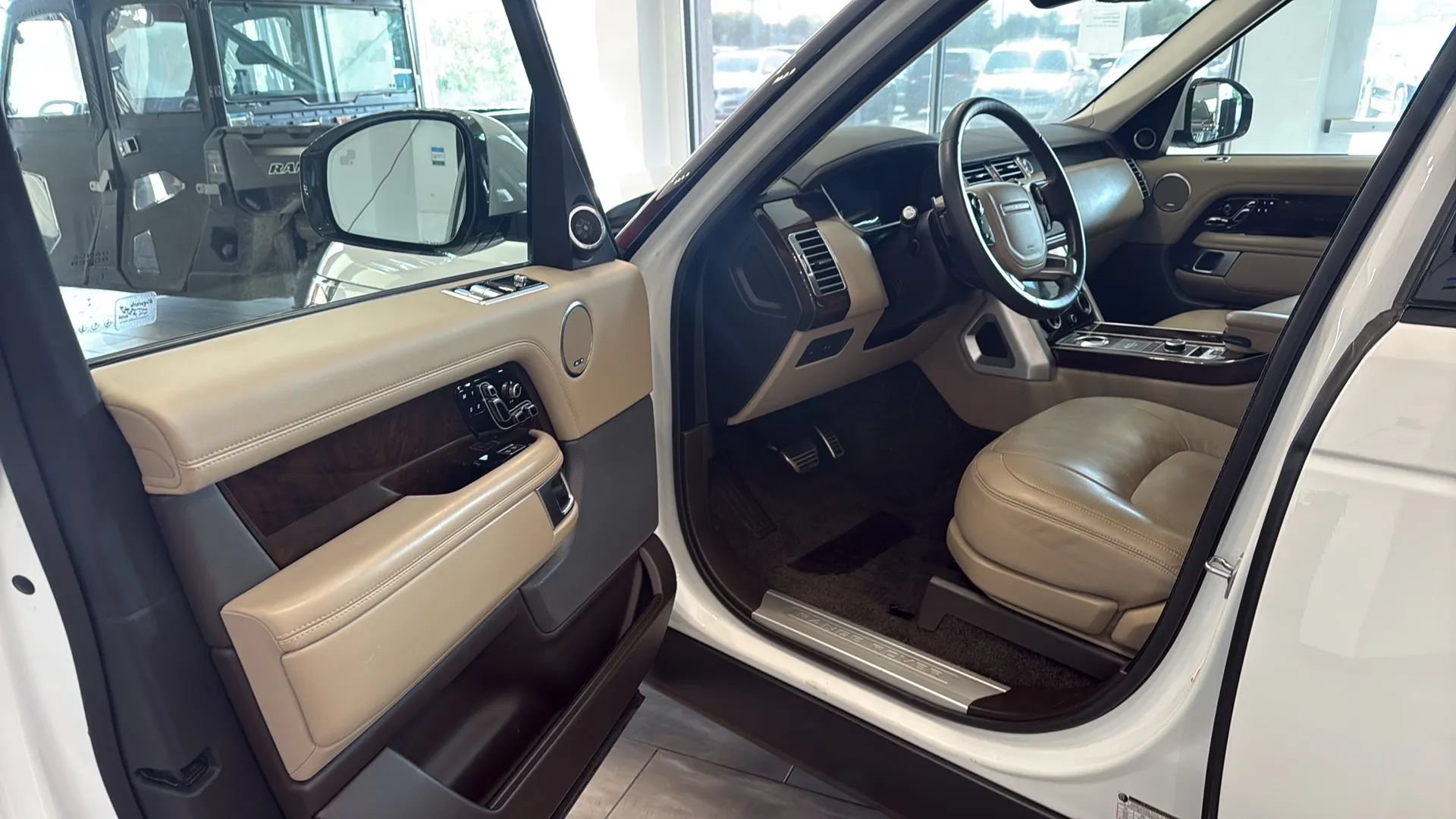 Used 2021 Land Rover Range Rover Westminster Edition AWD/4WD image 12