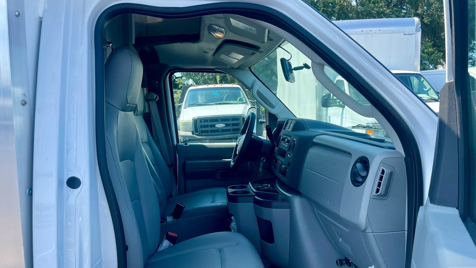 New 2025 Ford E-350 and Econoline 350 Super Duty w/ Power Equipment Group RWD image 6
