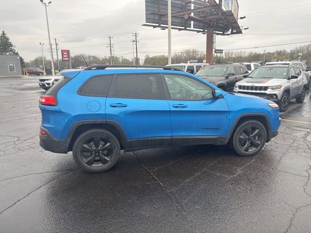 Used 2018 Jeep Cherokee Limited w/ High Altitude Package AWD/4WD image 10