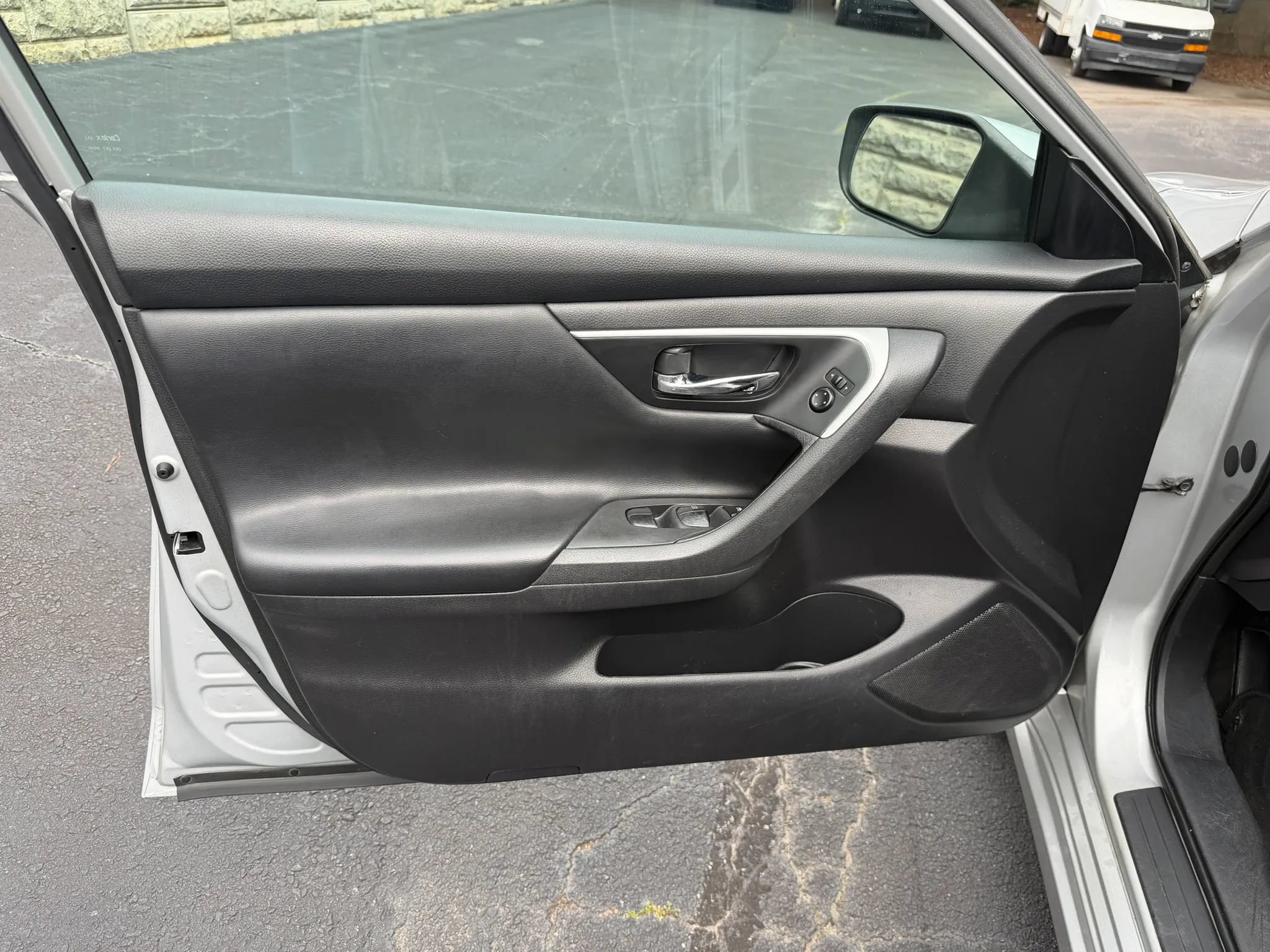 Used 2016 Nissan Altima 2.5 S w/ Power Driver Seat Package FWD image 27