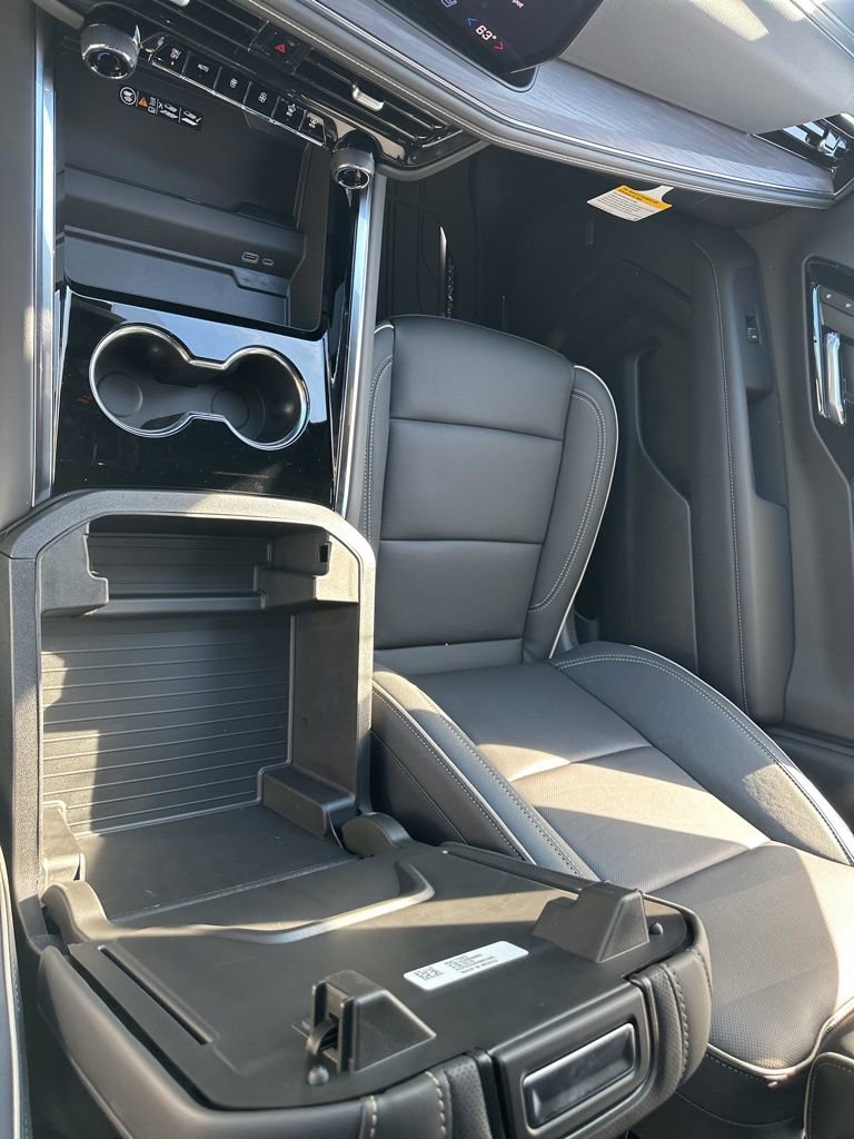 New 2026 Chevrolet Suburban Premier w/ Sun And Tow Package image 10