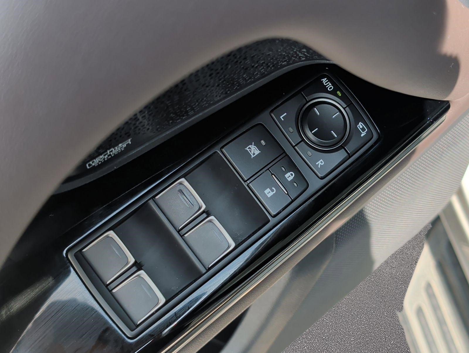 Used 2023 Lexus LX 600 4WD w/ Accessory Package (Z1) image 9