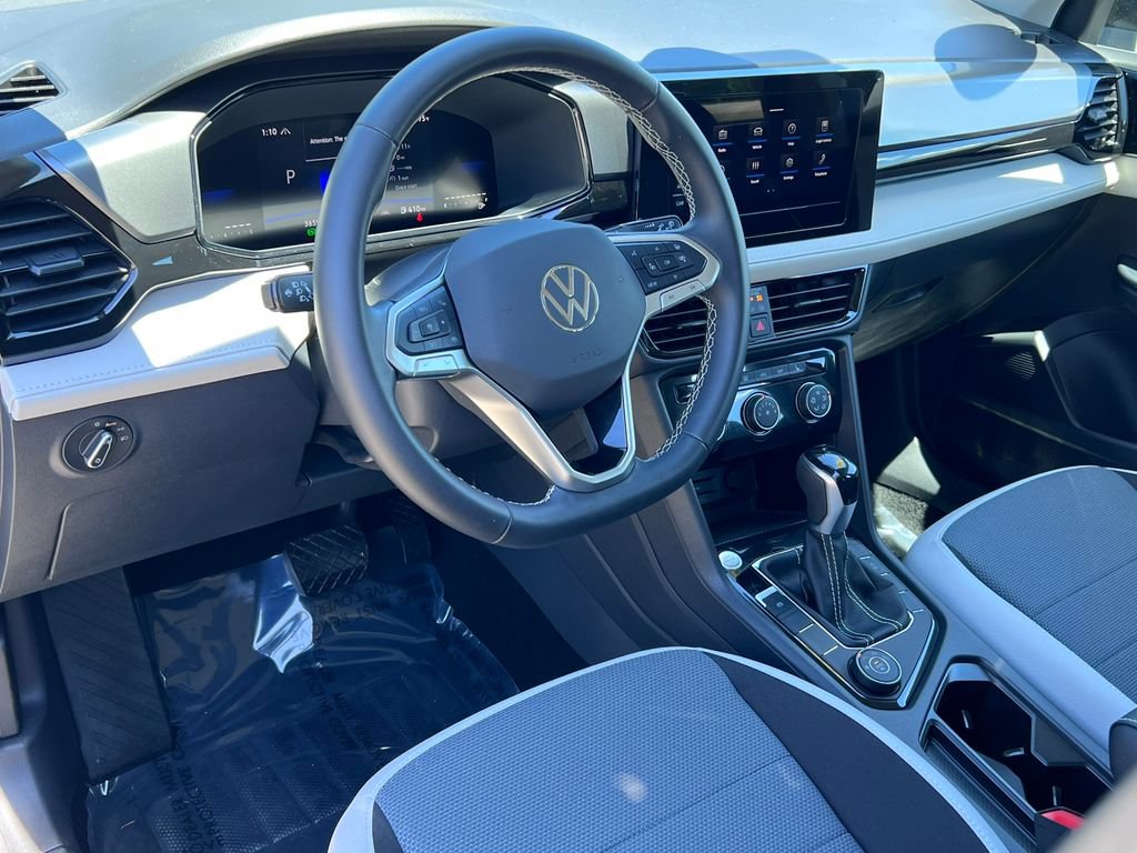 Used 2025 Volkswagen Taos S AWD/4WD image 10
