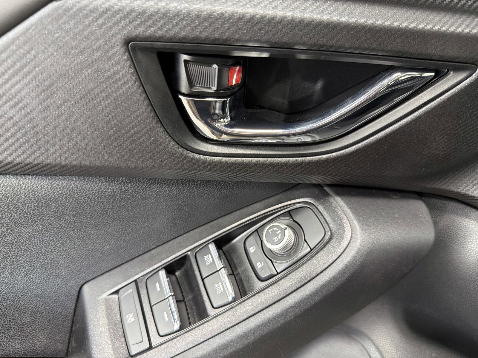 Certified 2025 Subaru Crosstrek 2.5i Limited w/ Crosstrek Mirror Package image 19