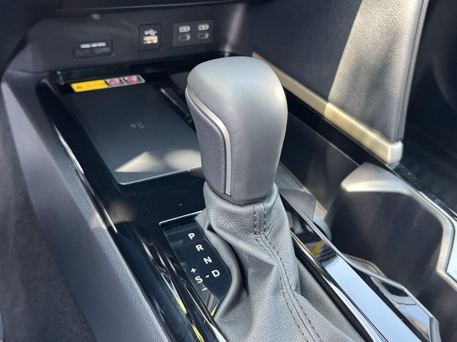 Used 2025 Toyota Camry XSE image 18
