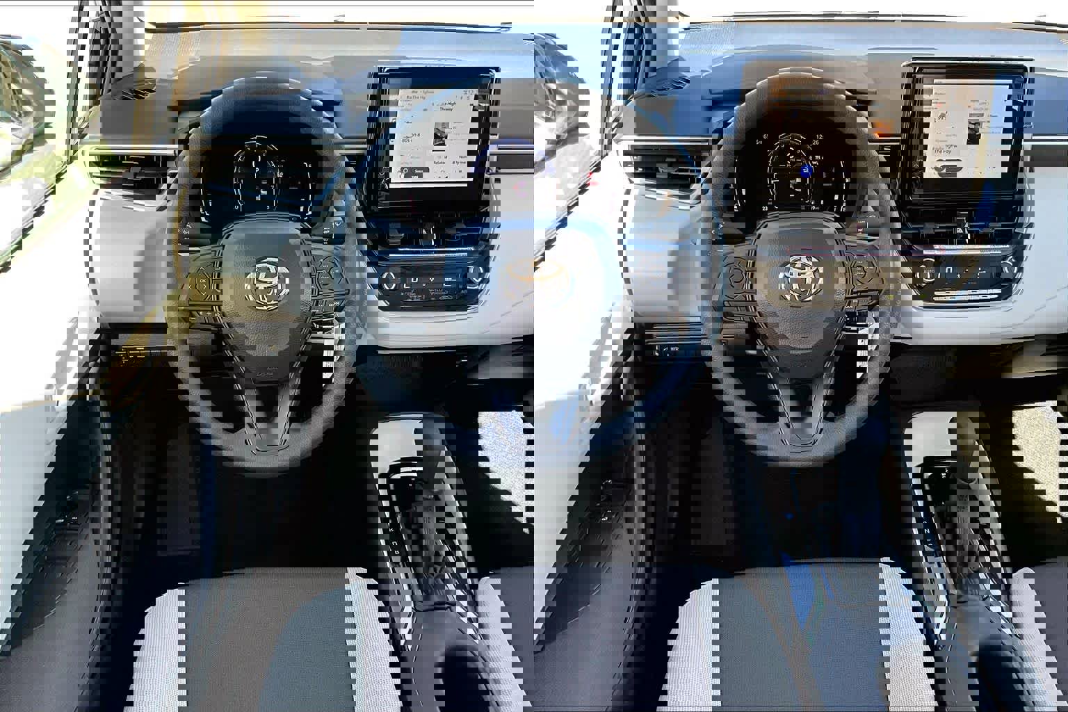 Used 2026 Toyota Corolla LE image 6