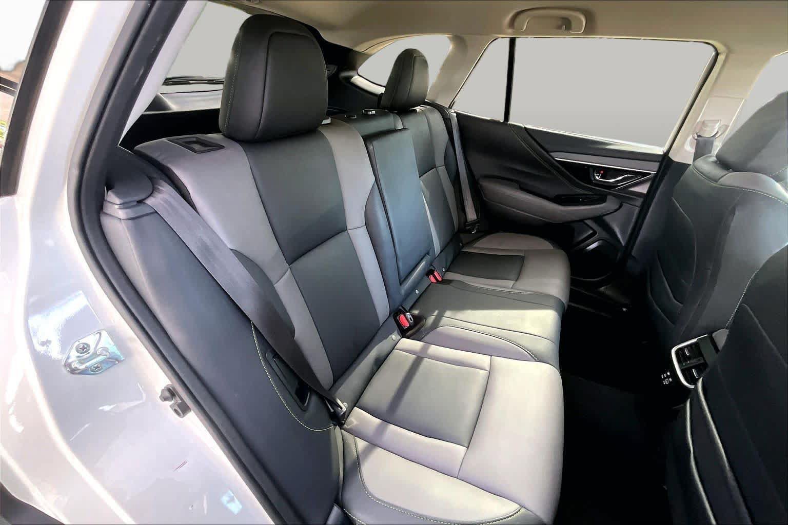 Used 2023 Subaru Outback Onyx Edition AWD/4WD image 20