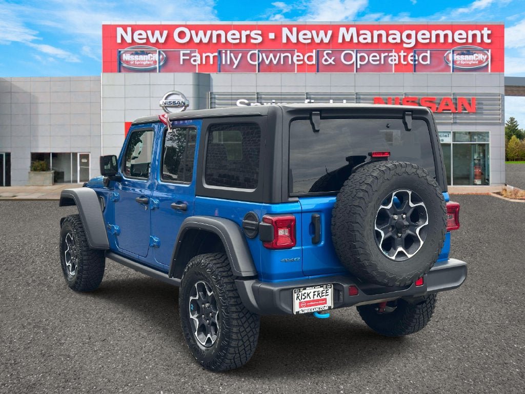 Used 2023 Jeep Wrangler Unlimited Rubicon 4xe w/ Cold Weather Group AWD/4WD image 4
