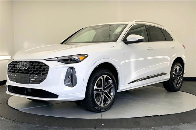 New 2025 Audi Q5 Premium image 2