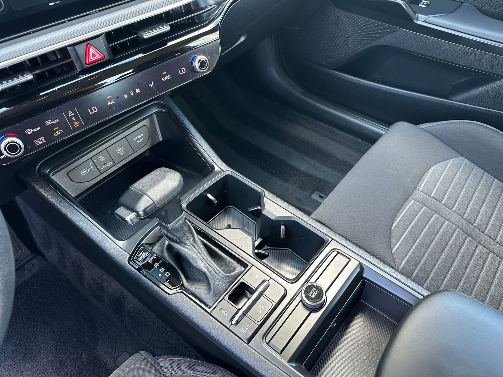 Used 2025 Kia K5 LXS image 41