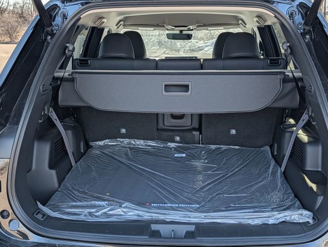 New 2026 Mitsubishi Outlander SE FWD image 4