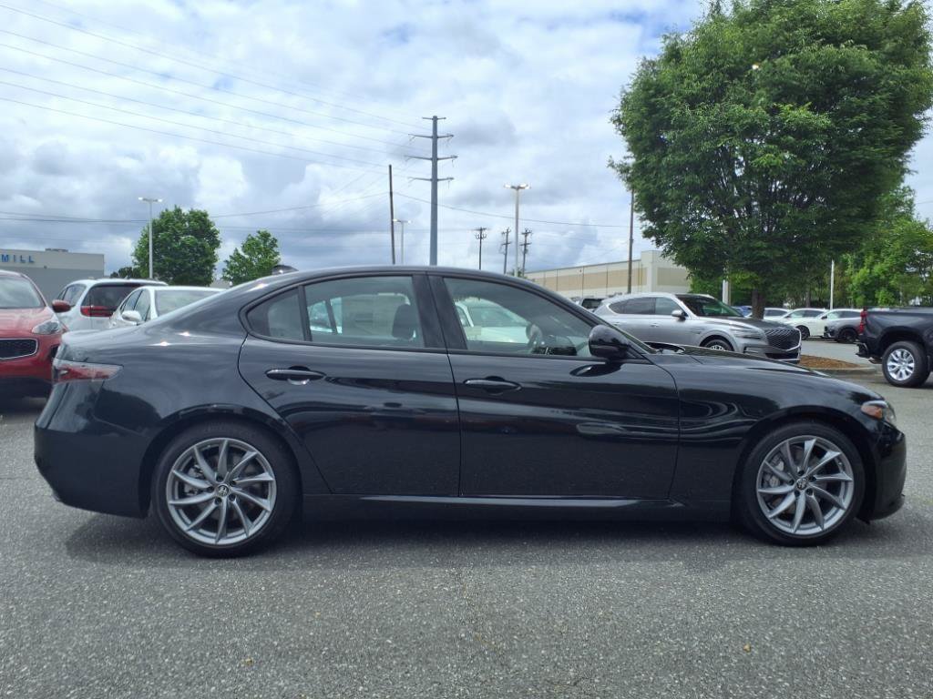 New 2025 Alfa Romeo Giulia w/ Driving Assist Package RWD image 19