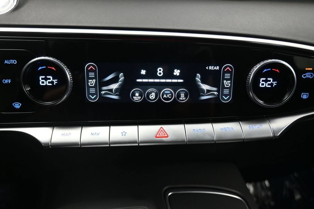 Used 2025 Genesis Electrified GV70 w/ Prestige Package AWD/4WD image 18