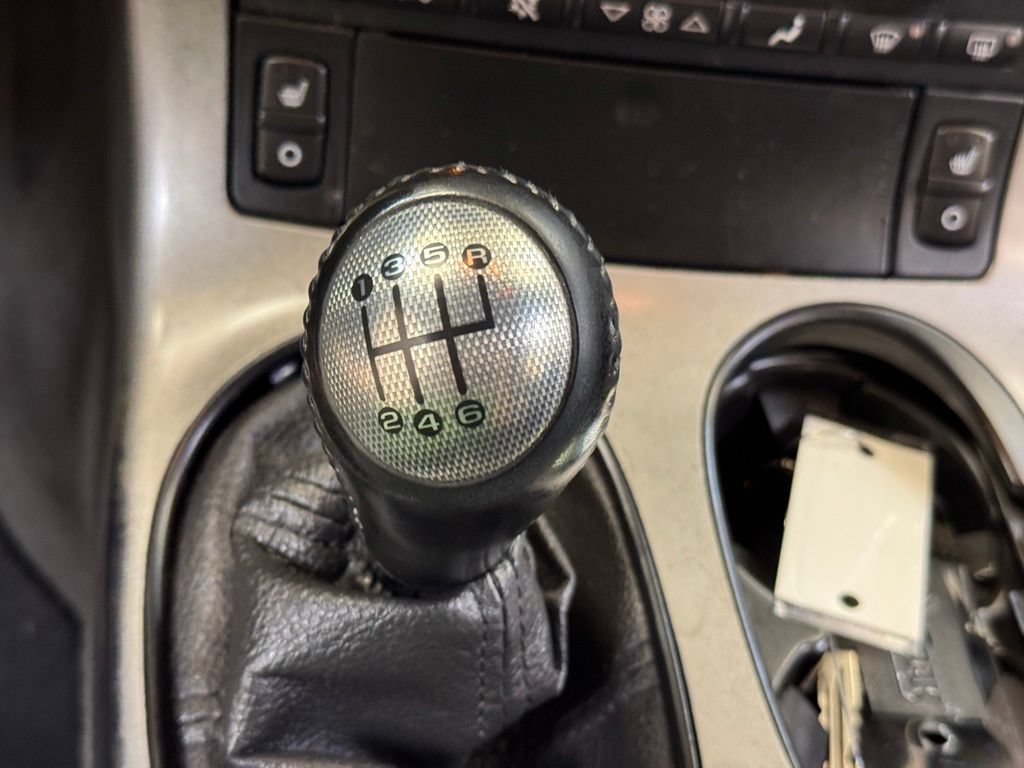 Used 2005 Chevrolet Corvette Convertible w/ Preferred Equipment Group RWD image 36