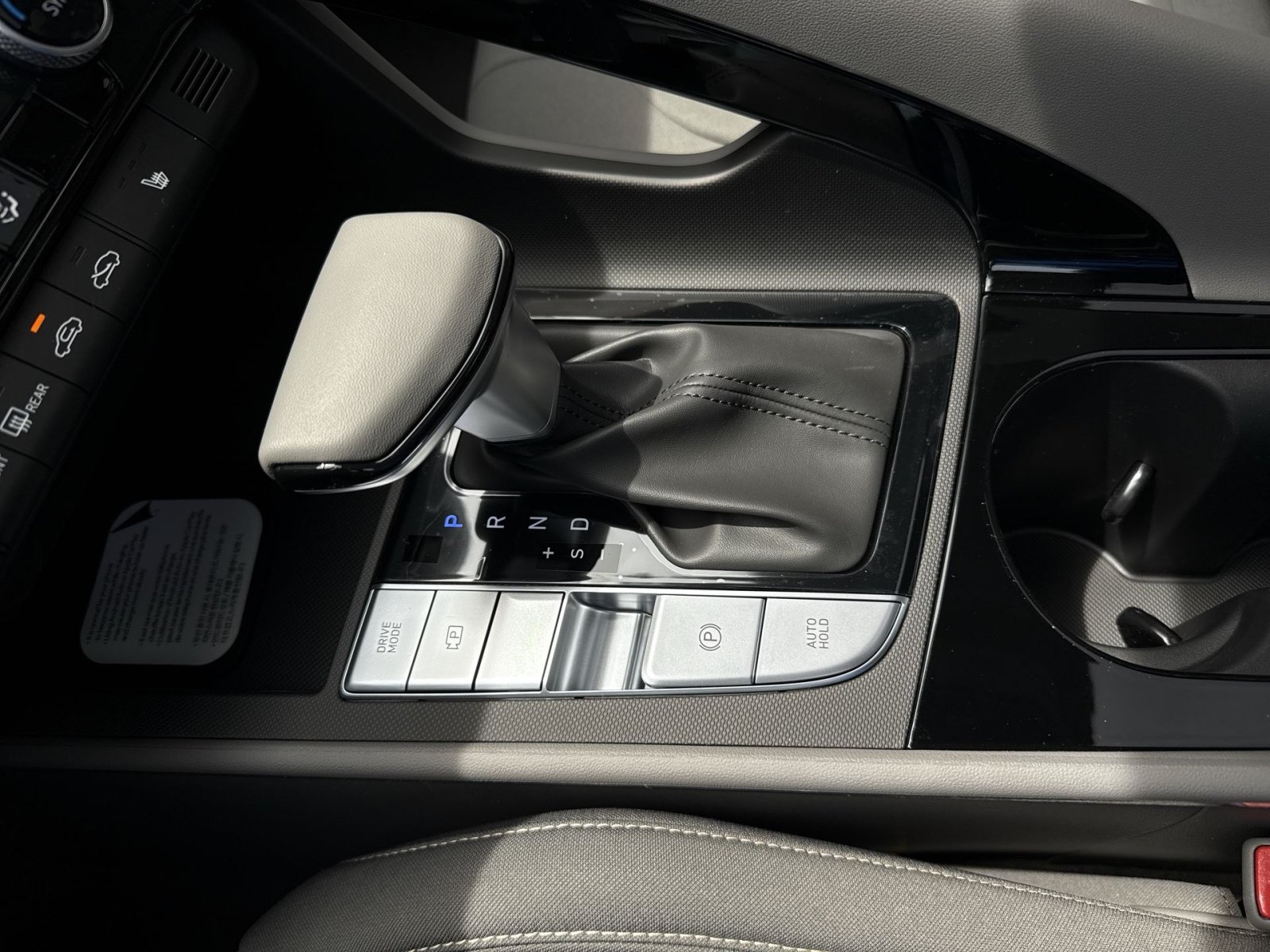 New 2026 Hyundai Elantra SEL Sport Premium FWD image 22