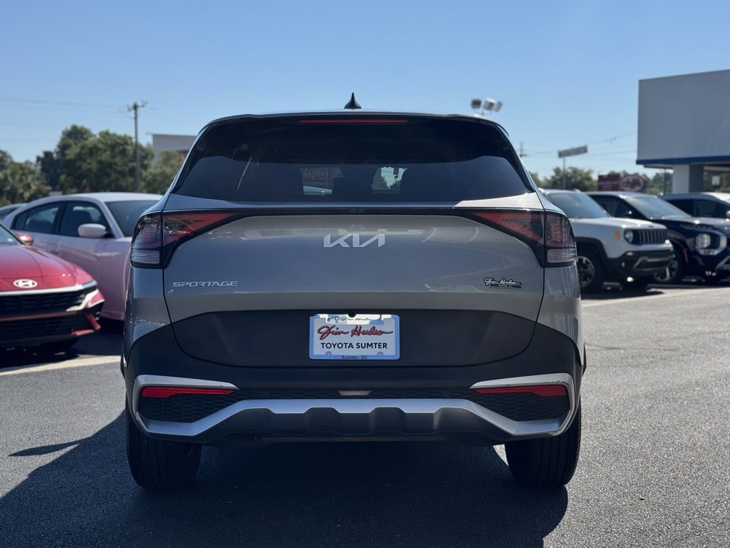 Used 2024 Kia Sportage LX image 6