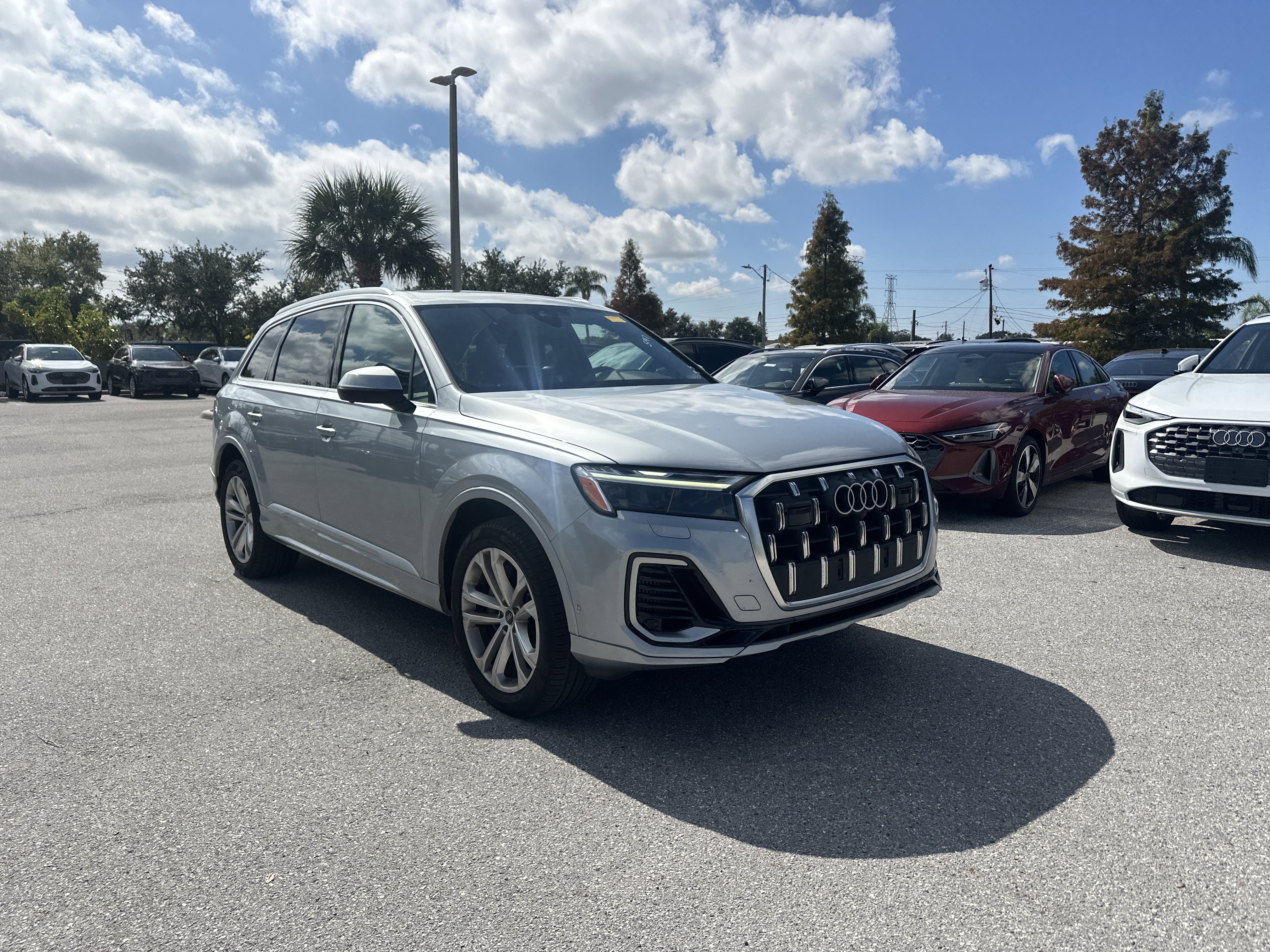 Used 2025 Audi Q7 3.0T Premium Plus image 1
