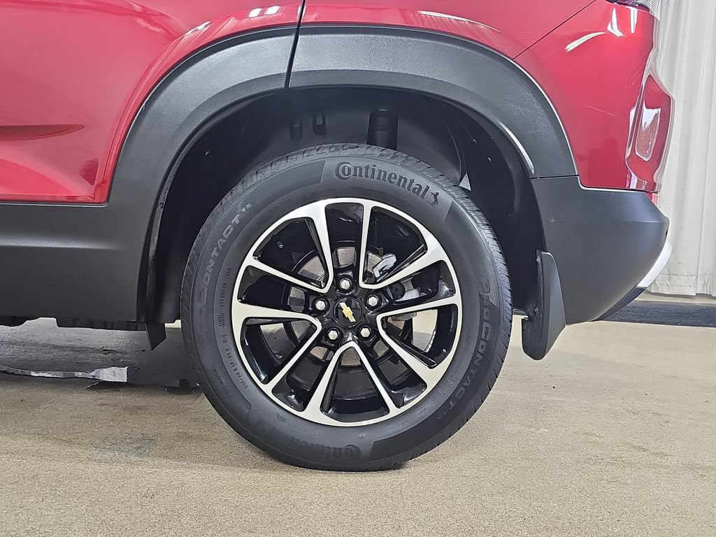 Certified 2024 Chevrolet TrailBlazer LT w/ Driver Confidence Package AWD/4WD image 37