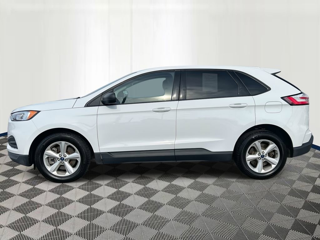 Used 2022 Ford Edge SE w/ Cargo Accessory Package image 2