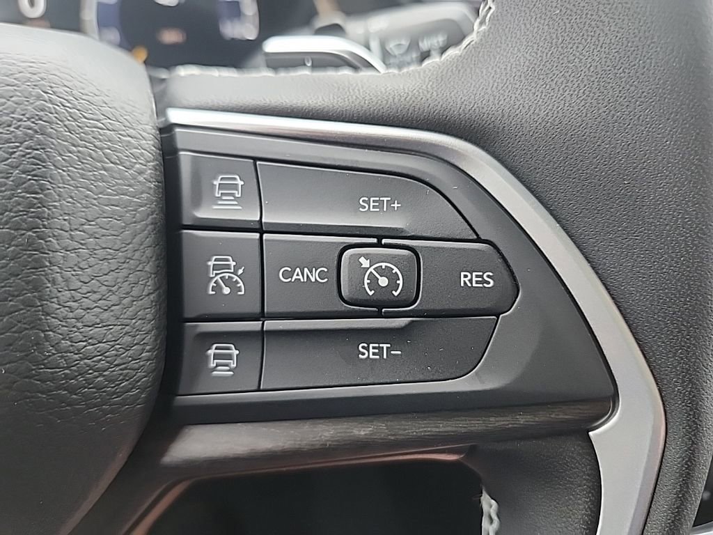 New 2025 Jeep Grand Cherokee L Limited w/ Trailer Tow Package image 29