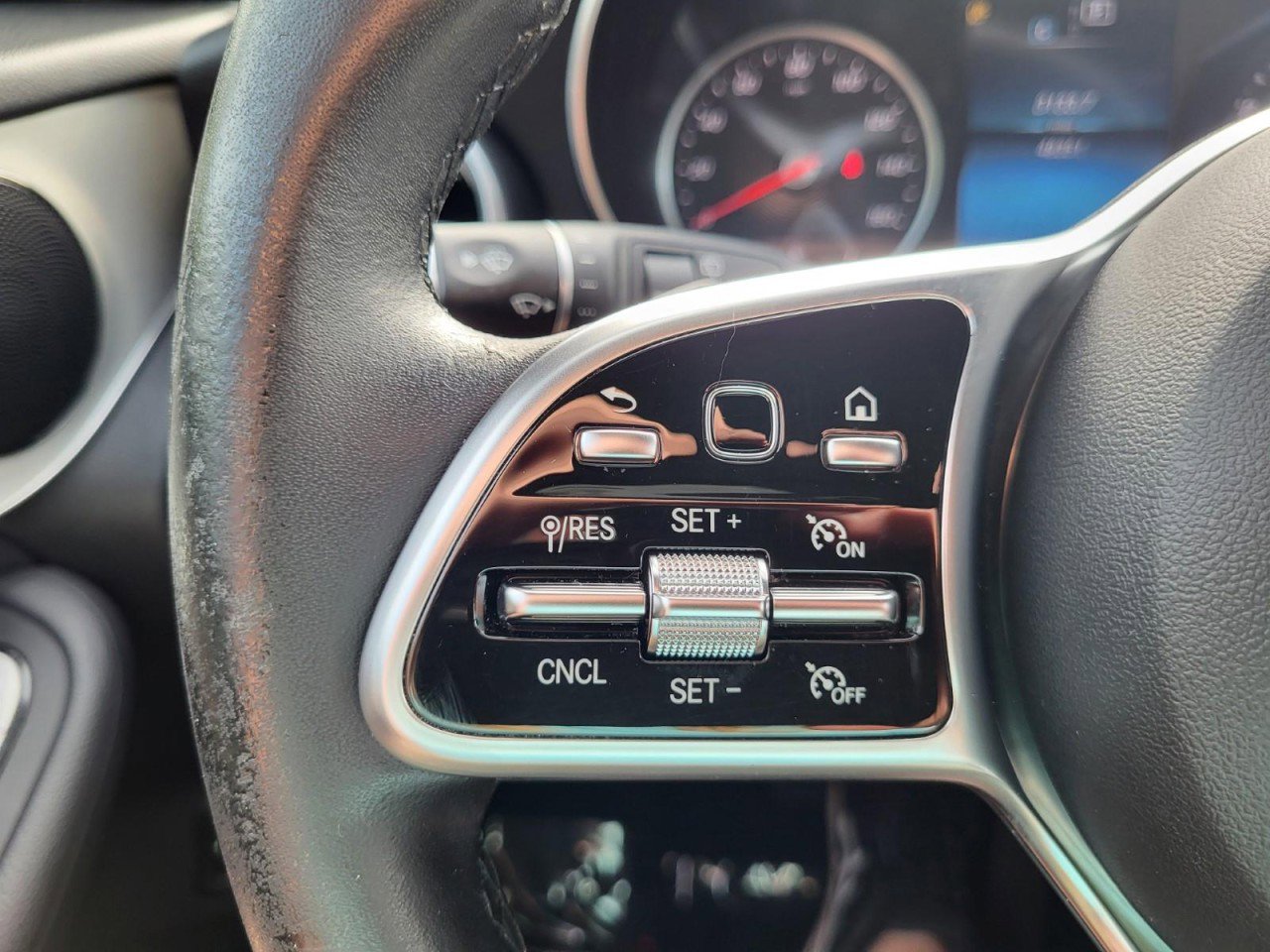 Used 2021 Mercedes-Benz GLC 300 image 22