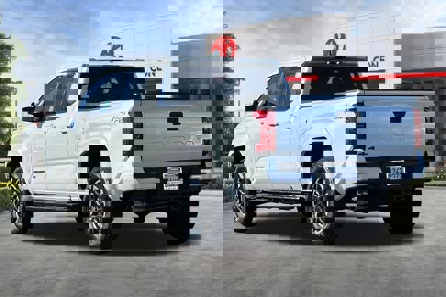 Used 2024 Toyota Tacoma TRD Sport w/ TRD Sport Upgrade Package image 6