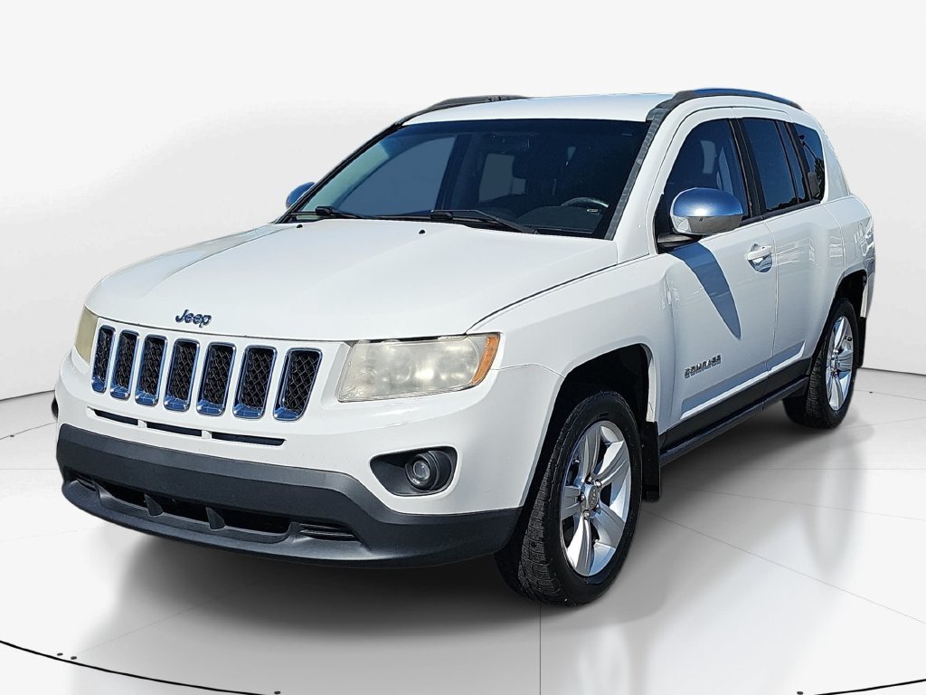 Used 2012 Jeep Compass Latitude FWD image 11