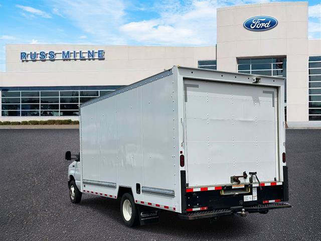 Used 2024 Ford E-350 and Econoline 350 Super Duty w/ Driver's Safety Package RWD image 5
