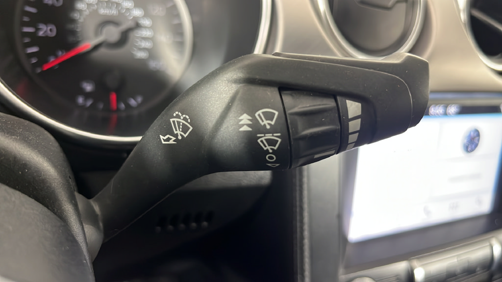 Used 2018 Ford Mustang Premium RWD image 27