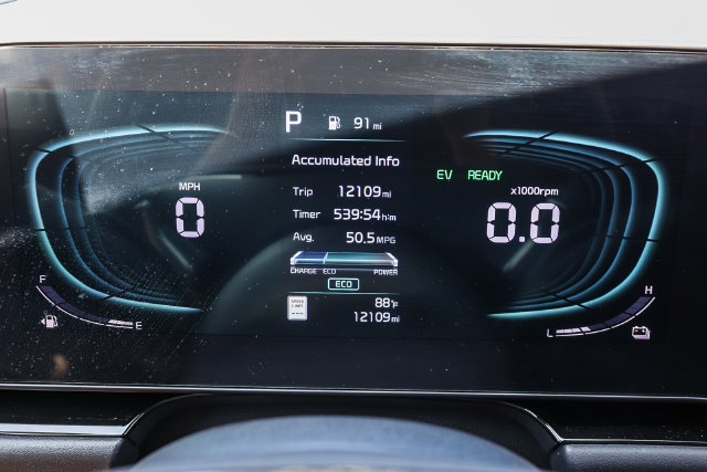 Certified 2025 Kia Niro EX FWD image 23