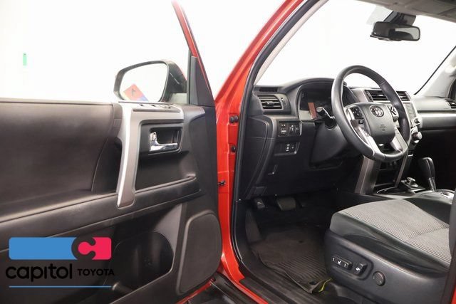 Used 2024 Toyota 4Runner SR5 AWD/4WD image 8