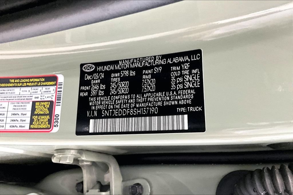 Certified 2025 Hyundai Santa Cruz Limited AWD/4WD image 35