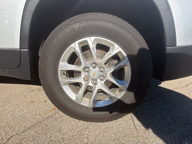 Used 2020 Chevrolet Traverse LT FWD image 3