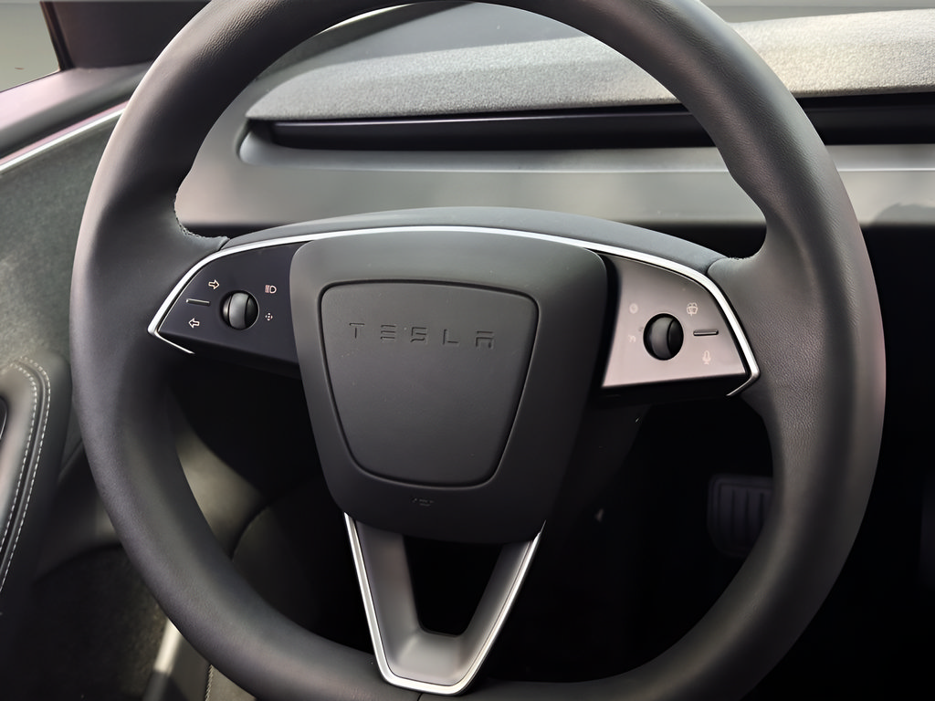 Used 2024 Tesla Model 3 Standard Range RWD image 13
