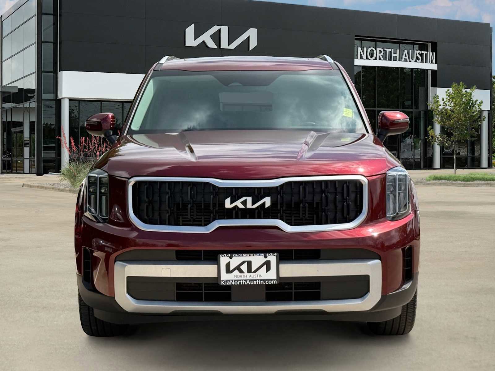 Certified 2024 Kia Telluride EX w/ EX Captain's Chair Package image 3
