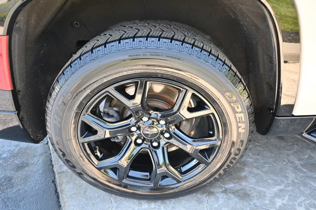 Used 2024 Jeep Wagoneer Series II AWD/4WD image 12