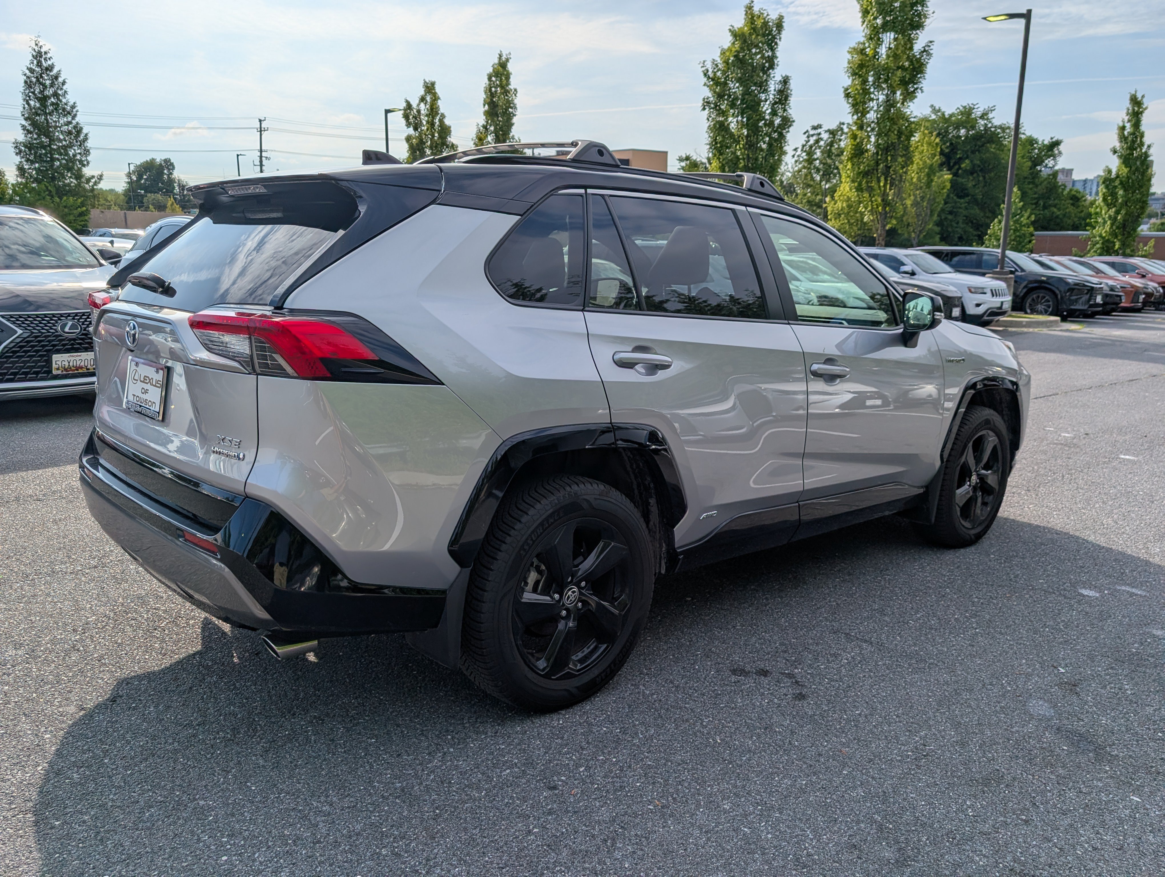 Used 2020 Toyota RAV4 XSE w/ XSE Grade Weather Package AWD/4WD image 3