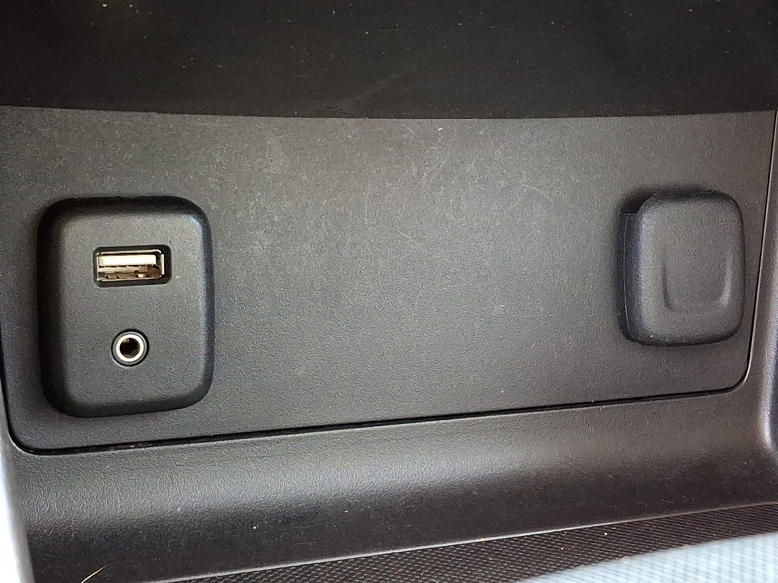 Used 2017 Chevrolet Colorado Z71 image 24