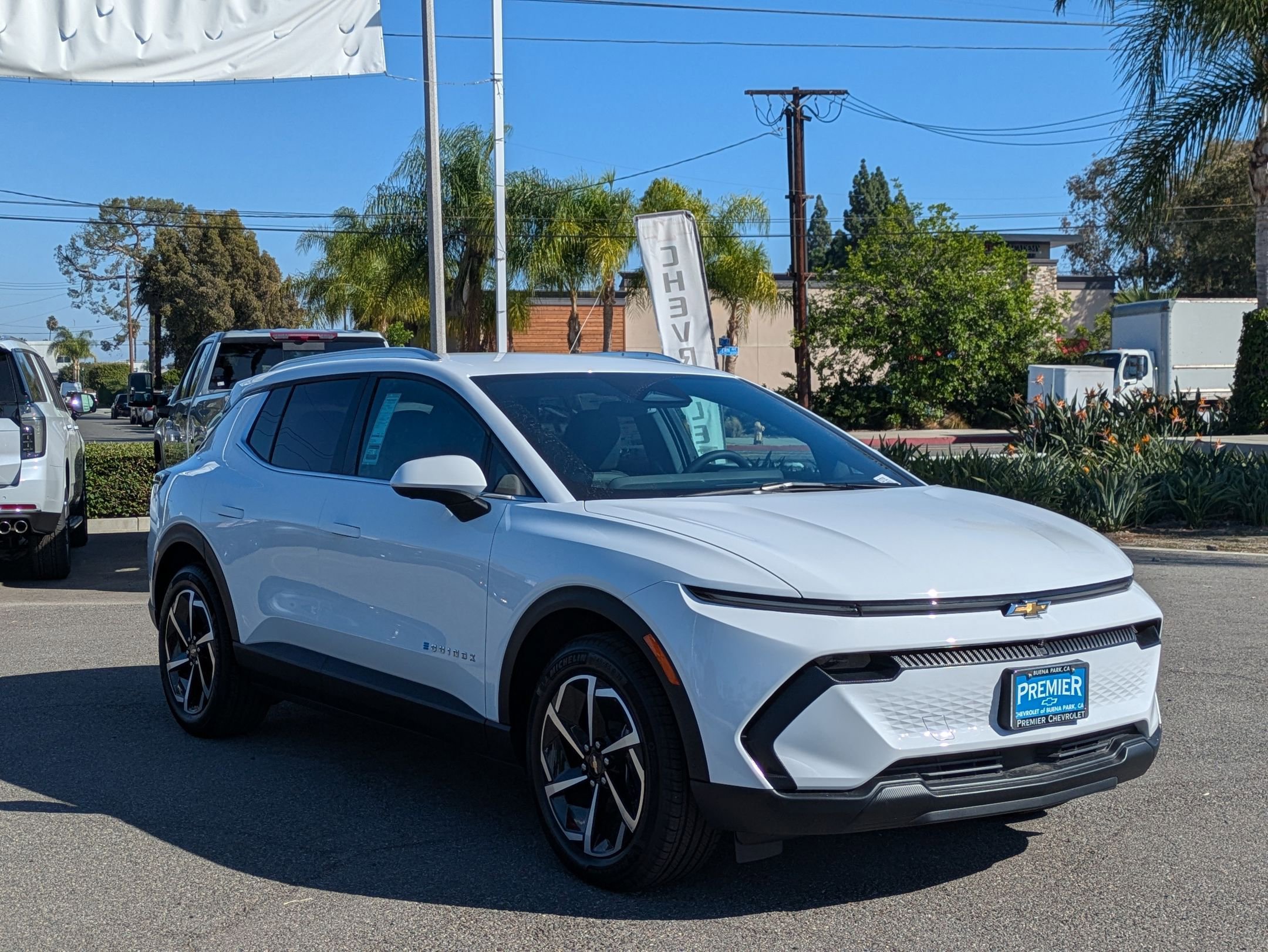 Used 2026 Chevrolet Equinox EV LT w/ LPO, All-Weather Mat Package image 7
